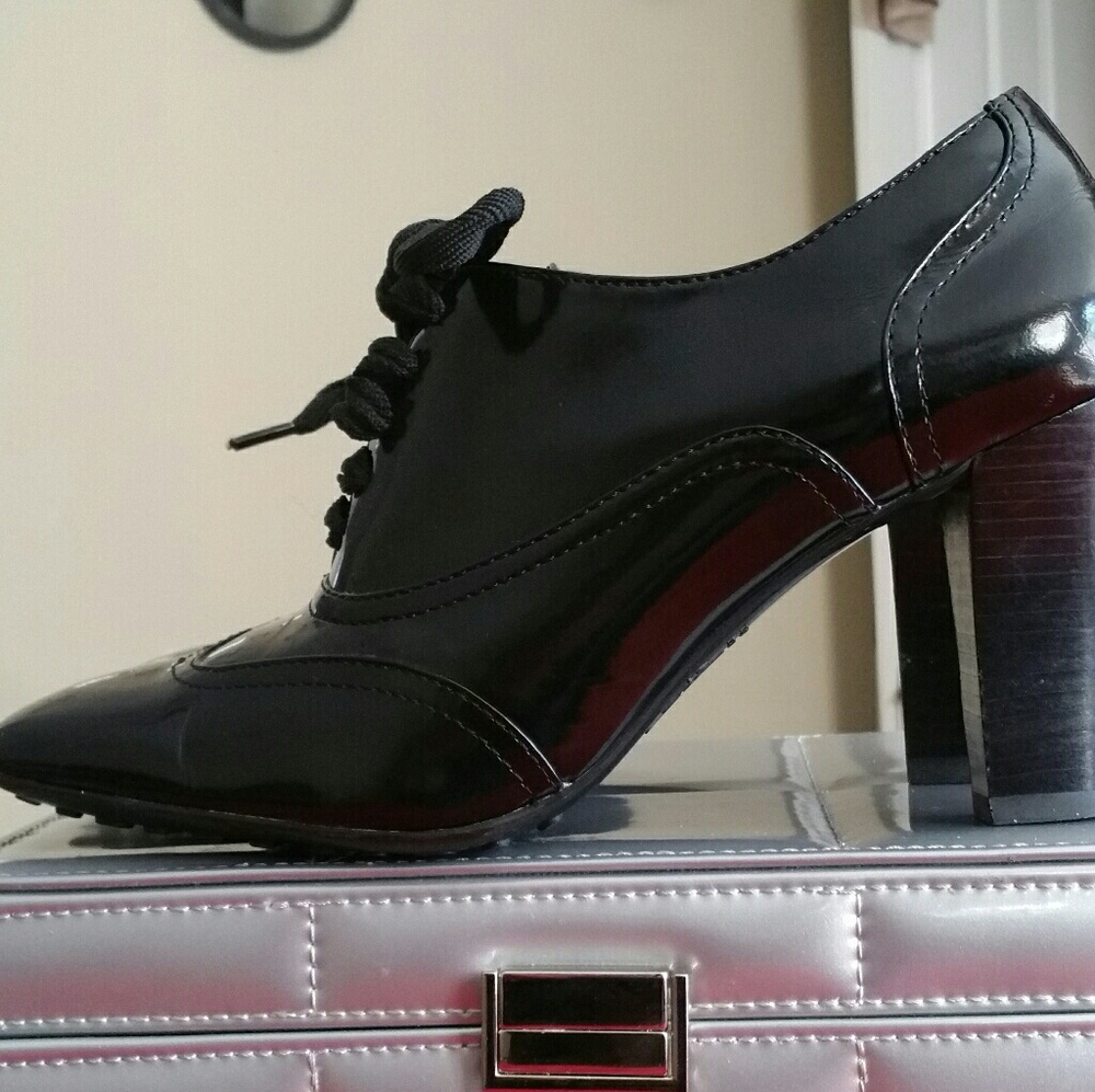 Franco Sarto oxford lace booties